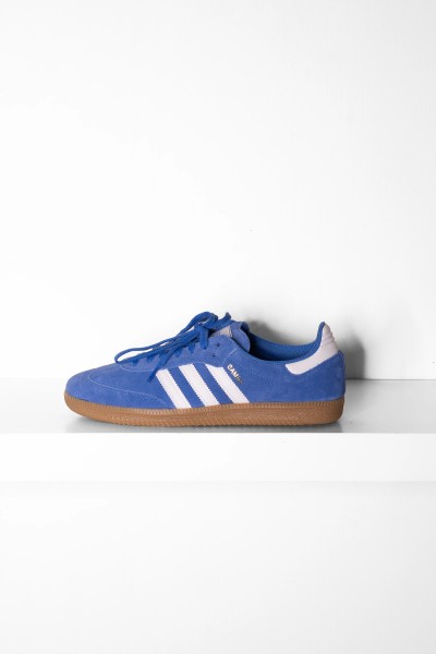 adidas® Skateboarding Samba ADV bluebird white